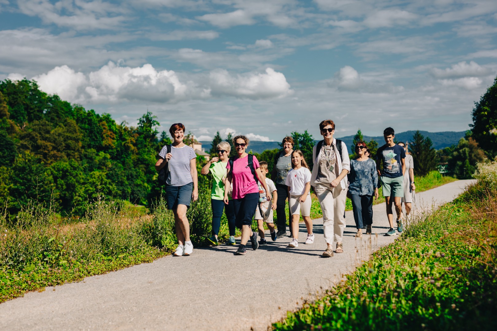 Become a Local Tourist Guide